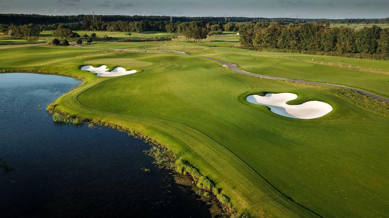 Jurmala Golf Club&Hotel Pinki Buitenkant foto